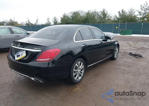 2016 Mercedes-Benz C 300 4Matic из США, поврежденный, VIN WDDWF4KB5GR125571